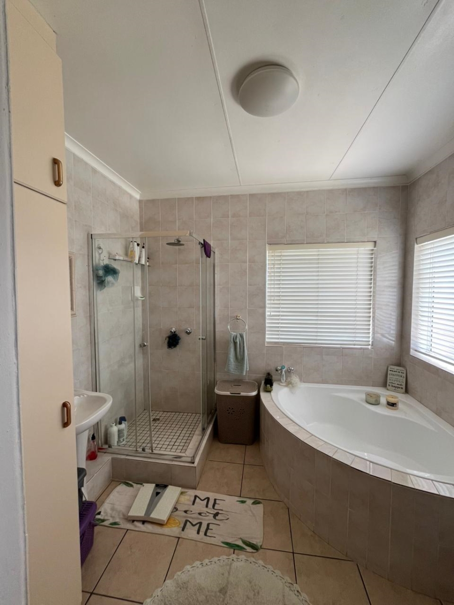 3 Bedroom Property for Sale in Vanes Estate Eastern Cape